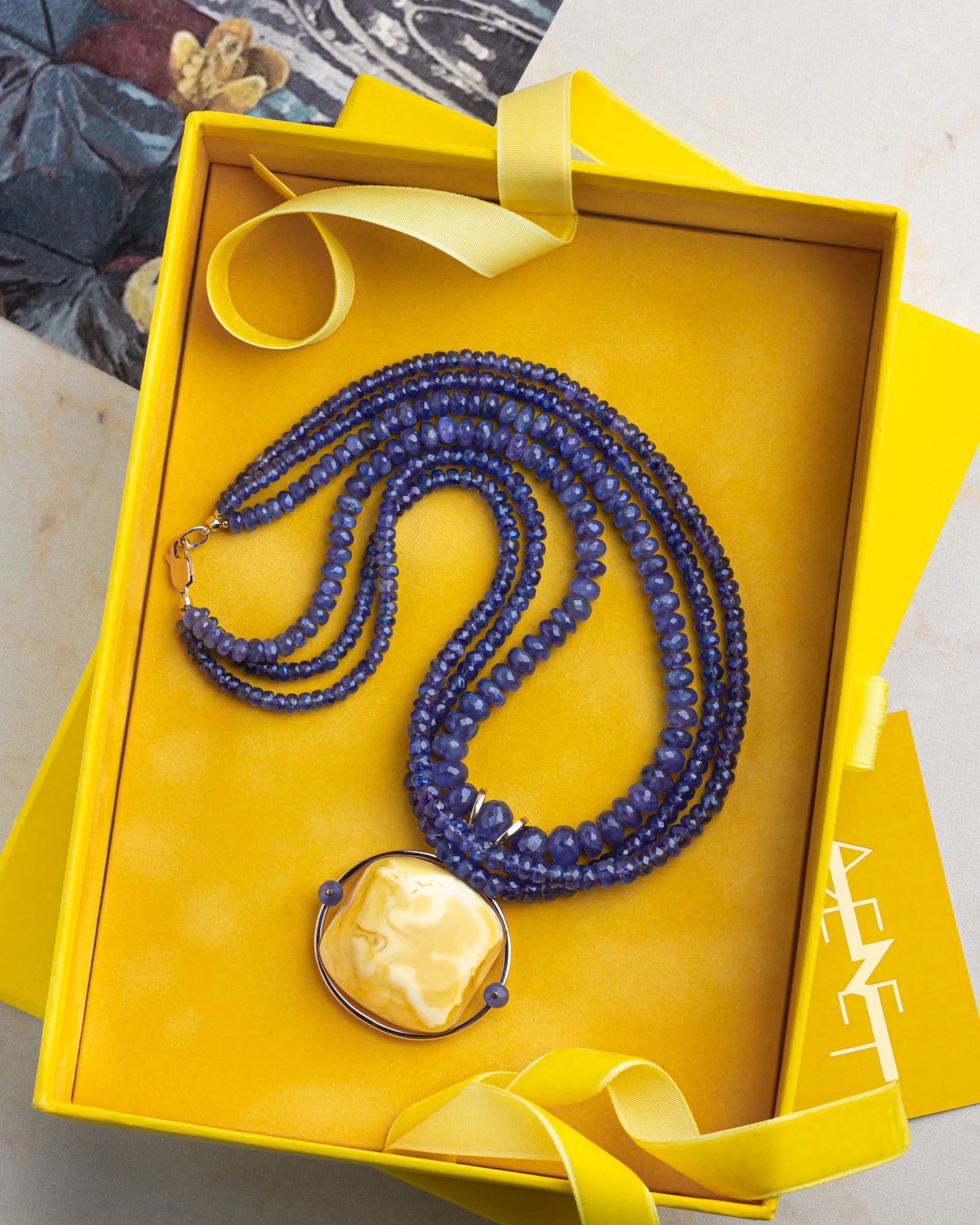 Как ухаживать за ювелирными украшениями с натуральными камнями