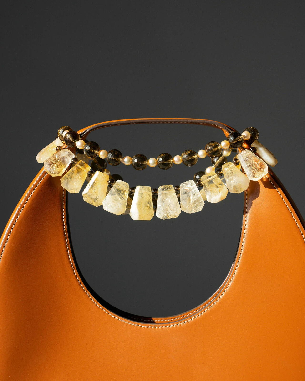 Солнечный дар ноября: украшения с цитрином – камень радости и процветания