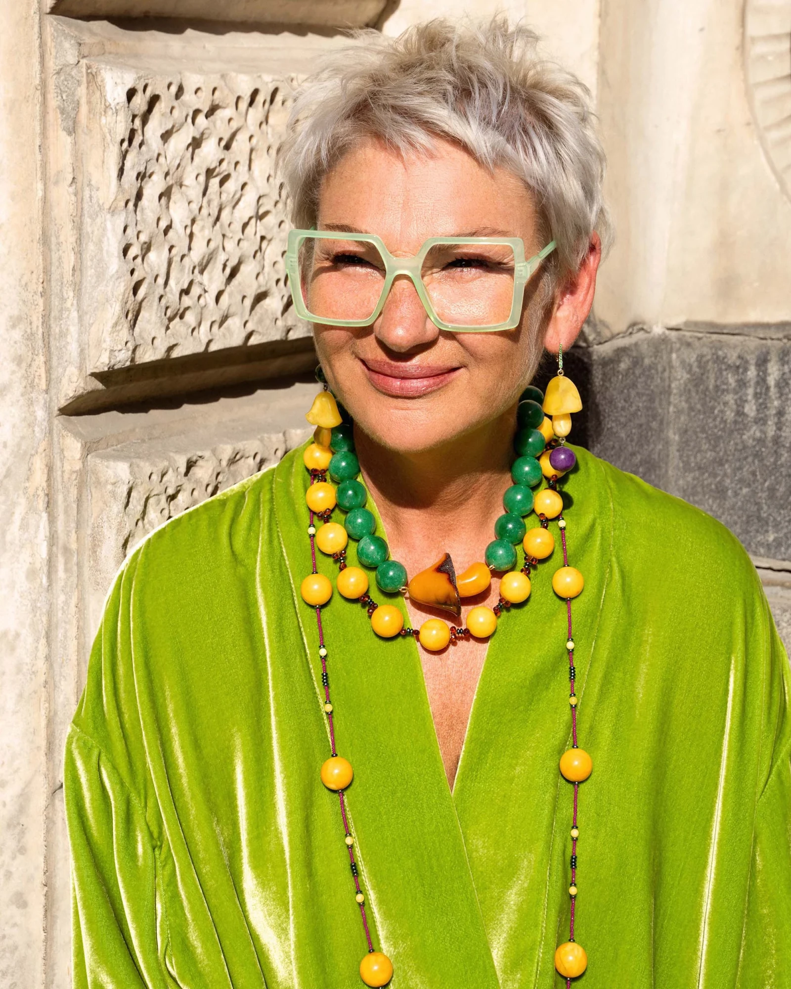 Янтарь: застывшая смола и факторы его ценности