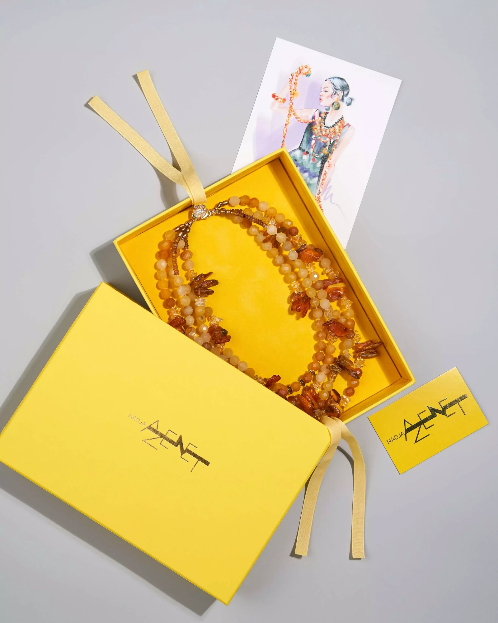 Янтарь: застывшая смола и факторы его ценности