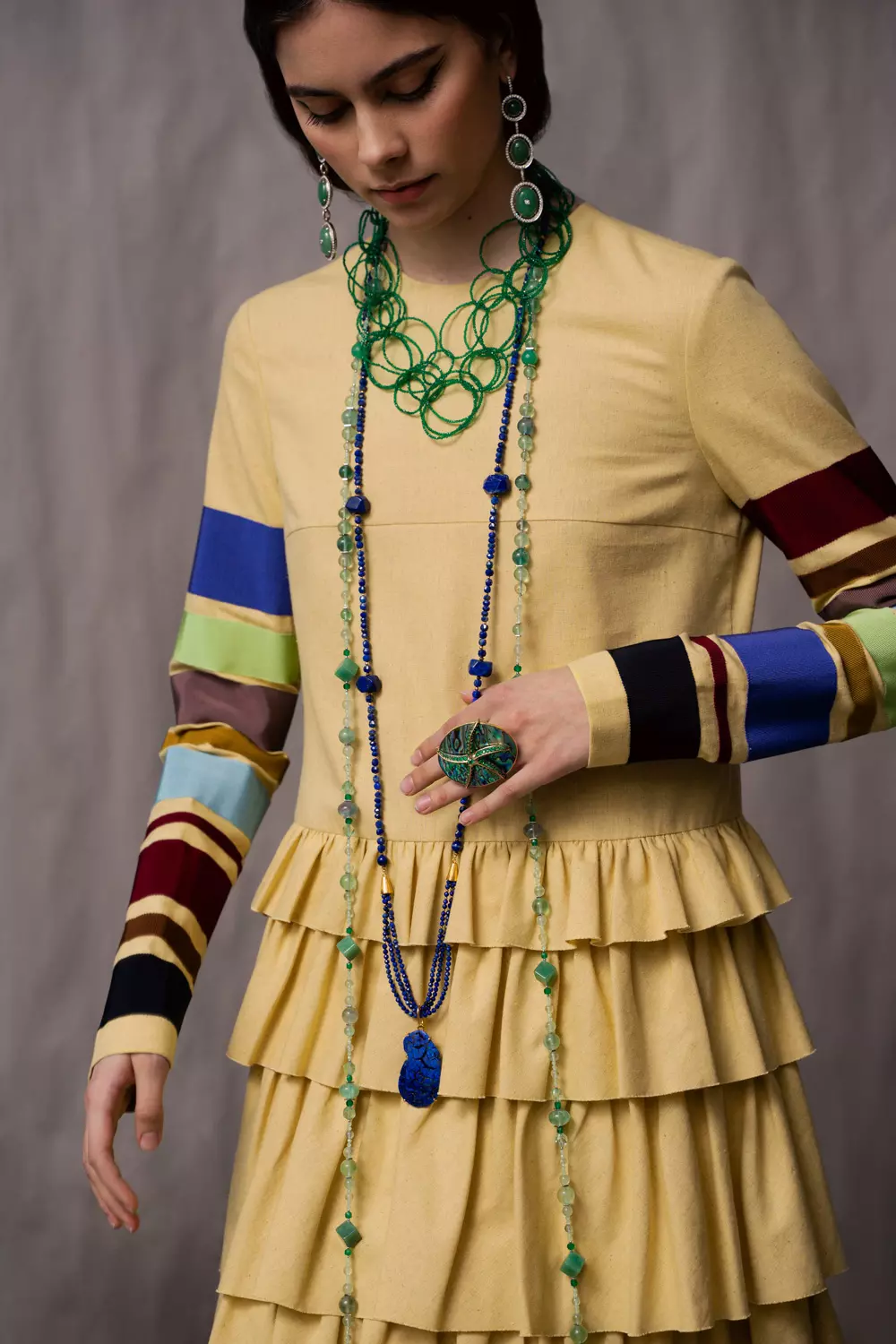 Колье шпинель зеленого цвета Шпинель - 70 000 Колье шпинель - мастерская Надежды Бойко