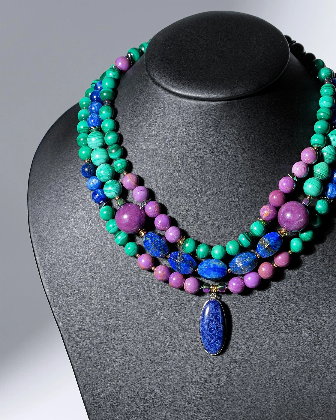 Бусы малахит, фосфосидерит мультиколора цвета - 105 000 Бусы малахит, фосфосидерит - мастерская Надежды Бойко