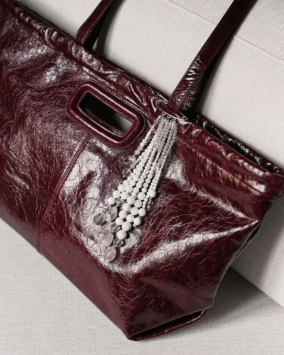 Ожеброшь раковина тридакна, горный хрусталь белого цвета - 28 000 Ожеброшь раковина тридакна, горный хрусталь - мастерская Надежды Бойко