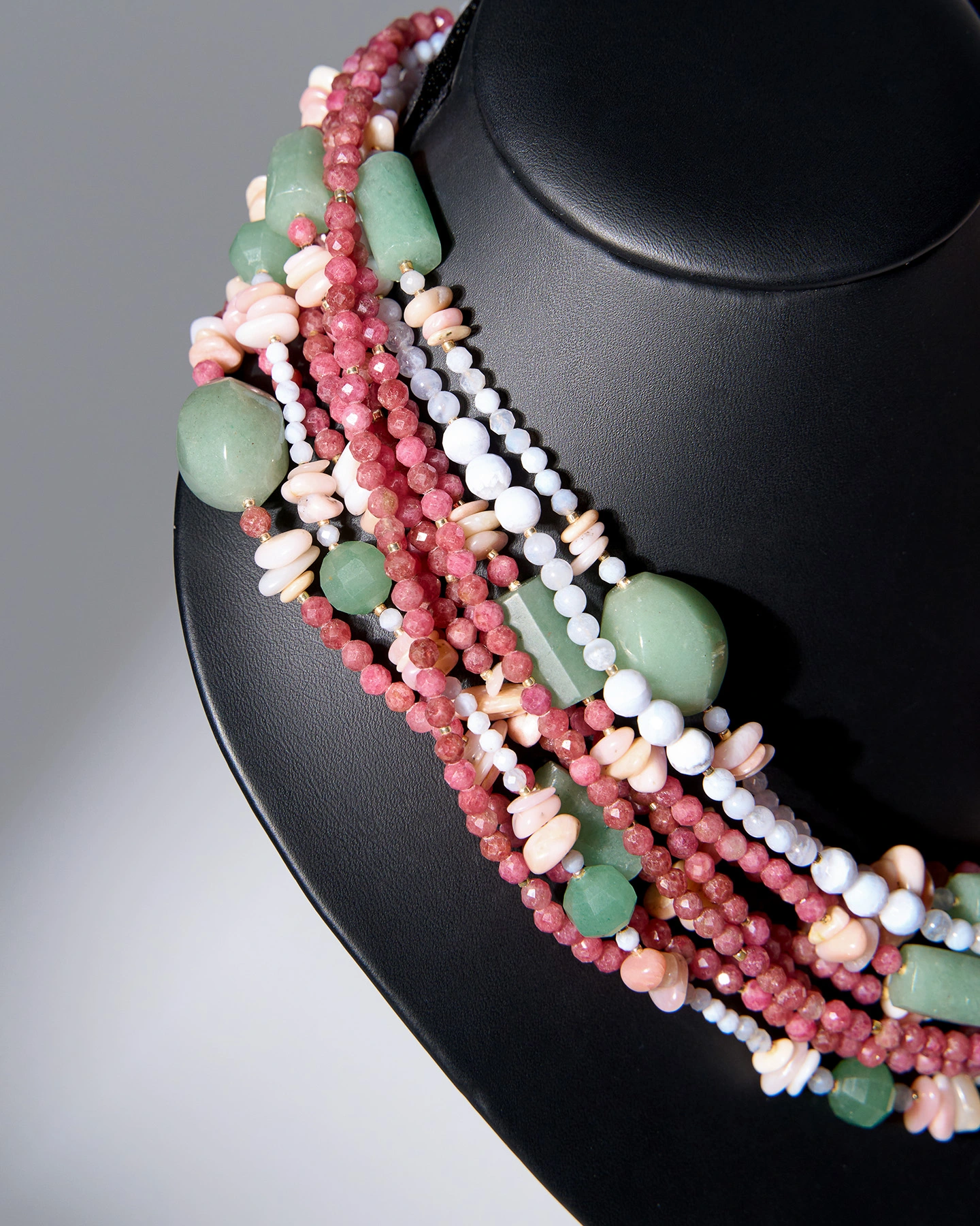 Бусы сапфирин, родохрозит зеленого цвета - 72 000 Бусы сапфирин, родохрозит - мастерская Надежды Бойко