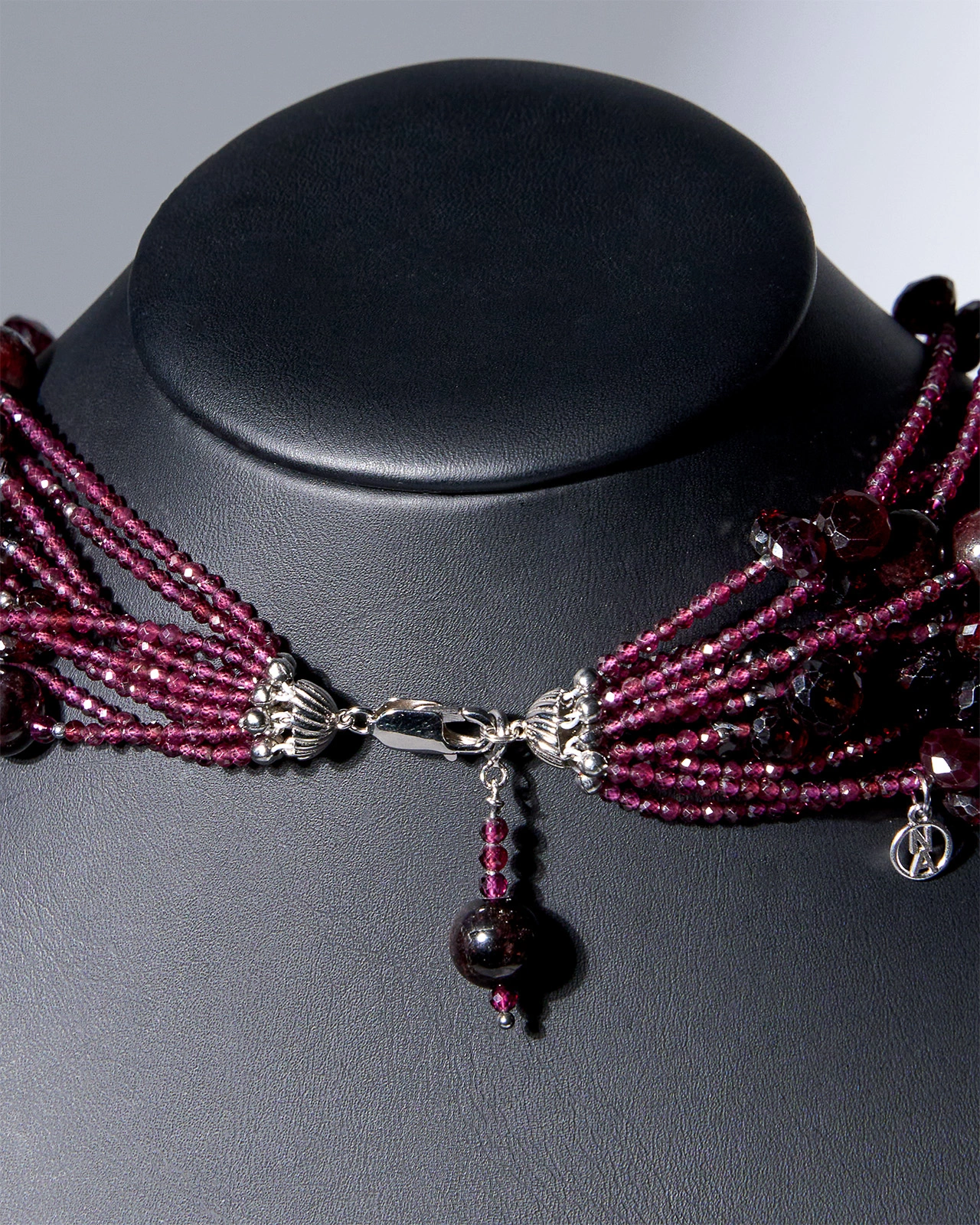 Гранатовое колье бордового цвета - 143 000 Гранатовое колье - мастерская Надежды Бойко