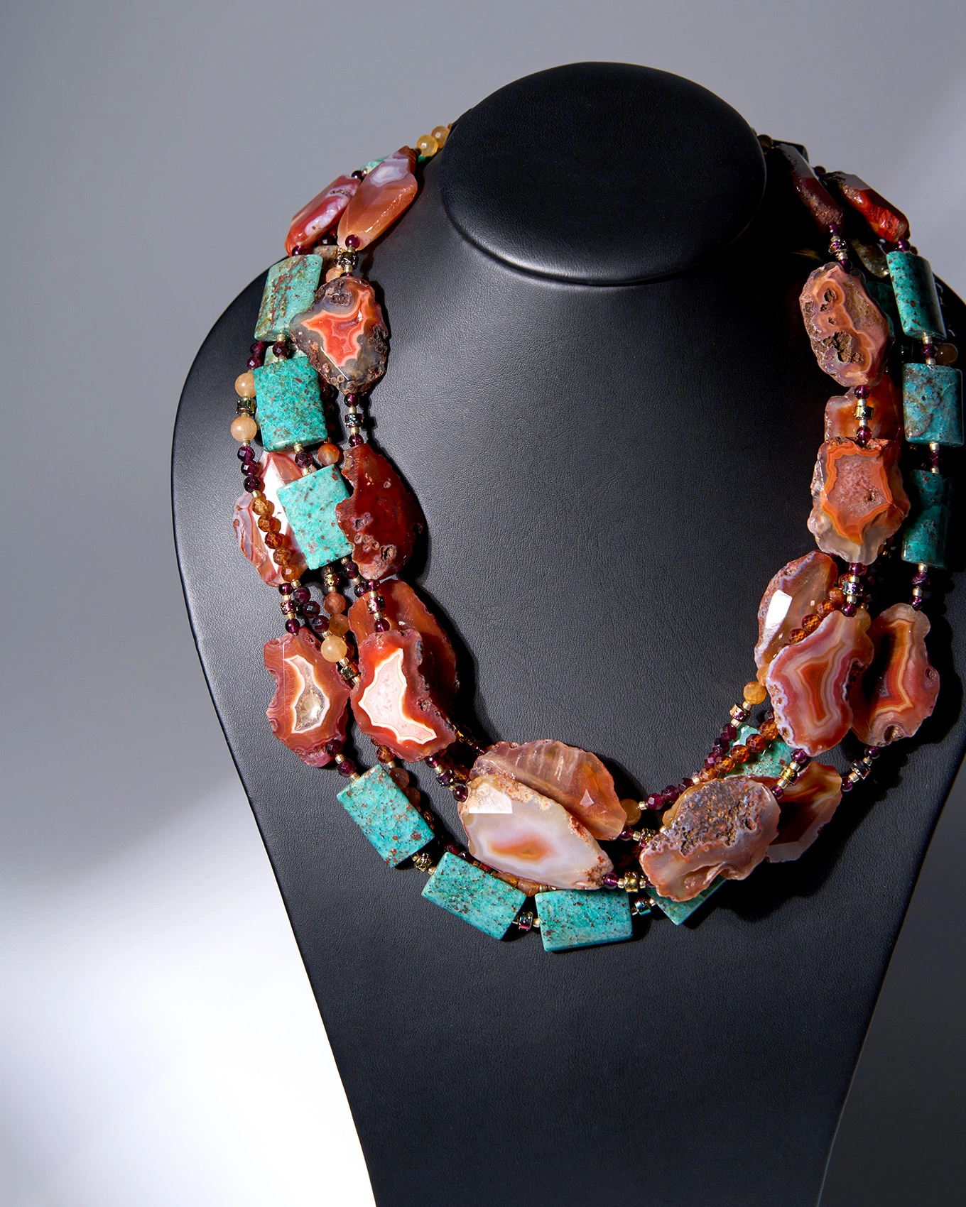 Комплект из сердолика и яшмы оранжевого цвета Яшма - 111 220 Комплект из сердолика и яшмы - мастерская Надежды Бойко