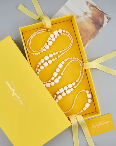 Бусы белый агат, перламутр - мастерская Надежды Бойко