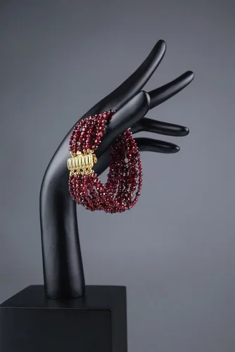 Браслет гранатовый - мастерская Надежды Бойко