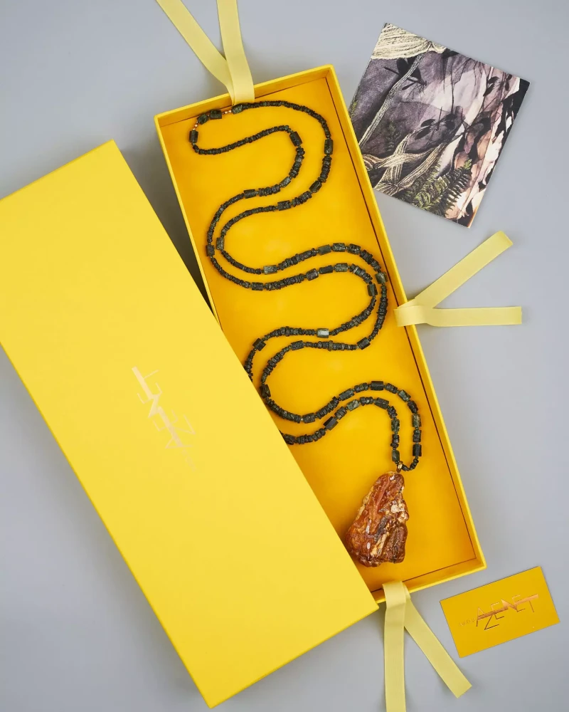 Бусы с кулоном янтарь, серафинит - мастерская Надежды Бойко