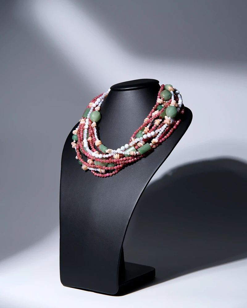 Бусы сапфирин, родохрозит - мастерская Надежды Бойко